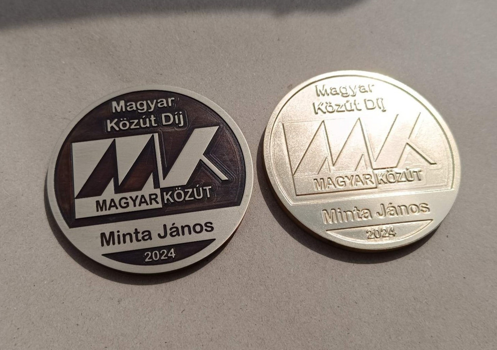 CNC mart réz érem 5 cm-es méretben 