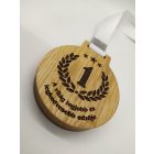 Tömör tölgyfából készült egyedi érem