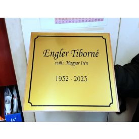 Egyedi szinterezett aluminium tábla készítése