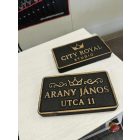 Egyedi borovifenyő cégér a Te elképzelésed alapján - téglalap alakban 70x50 cm