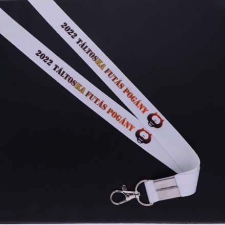 Egyedi prémium nyakpánt varrásvédővel - egy darabtól